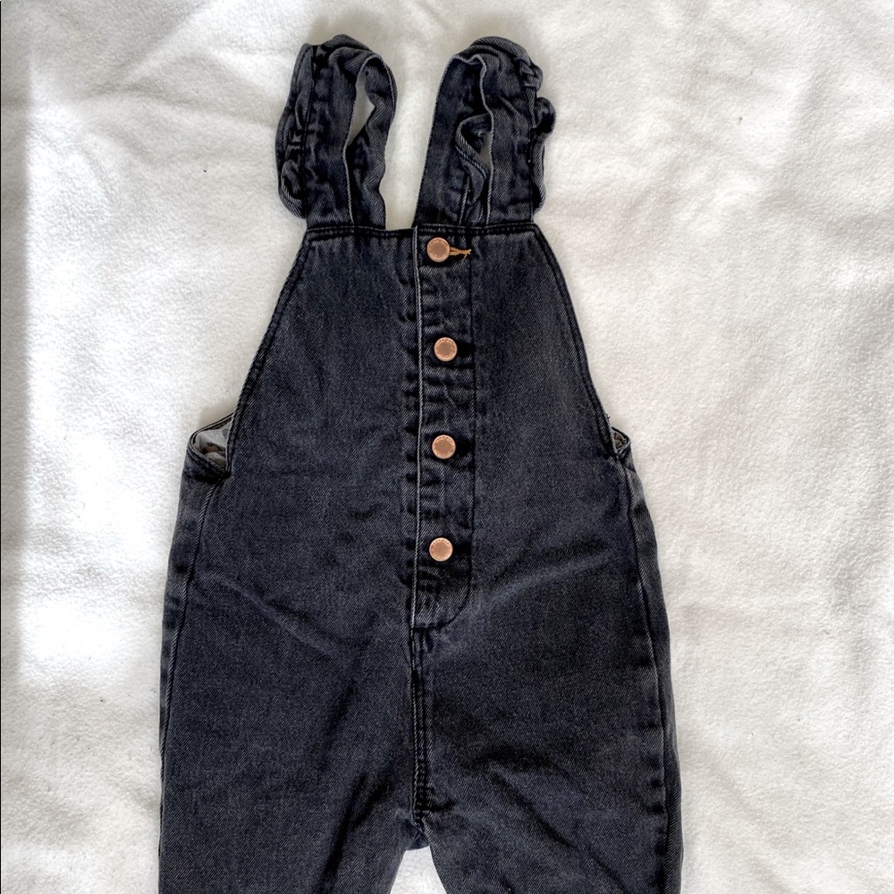 Zara ruffles overalls